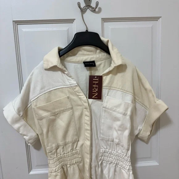 Cream and White Short Sleeve Romper - Picture 3 of 4